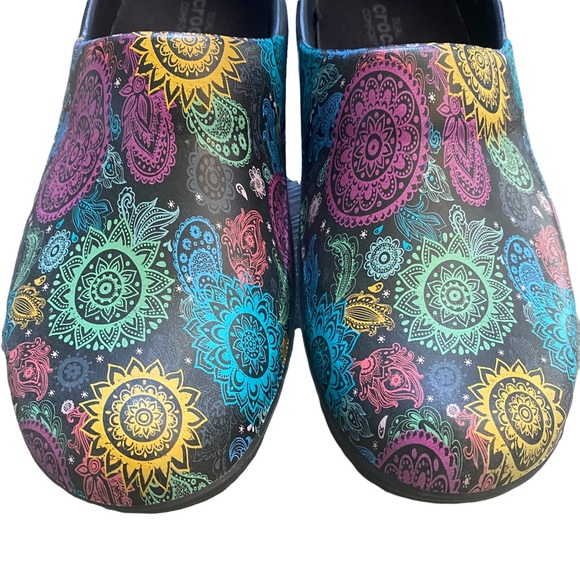 Crocs Colorful Sunburst Neria Pro II Work Shoes 7 - Picture 5 of 9